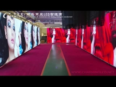 Занятое время для испытывая и нагружая контейнеров к клиентам